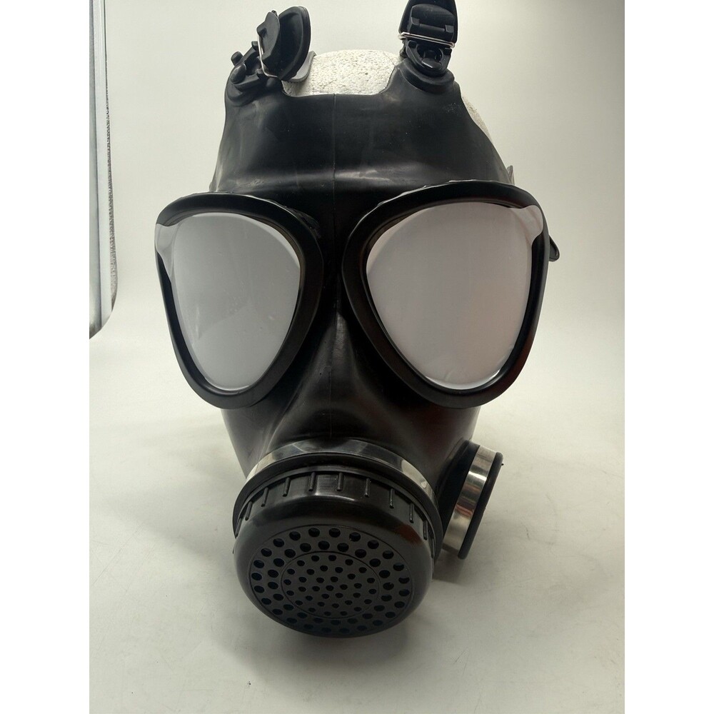 GAS MASK Face Respirator Tactical w Carry Bag Size Large (3) Novelty Halloween